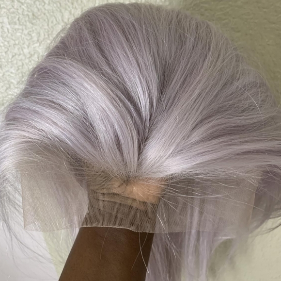 28 Inch Gray Lace Wig Unit - Picture 3 of 4